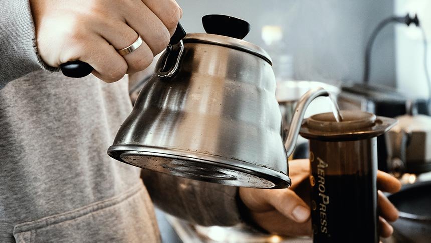¿Cómo hacer café con una Cafetera AeroPress?